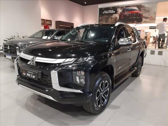 MITSUBISHI L200 TRITON 2.4 16V TURBO DIESEL SPORT HPE-S CD 4P 4X4 AUTOMÁTICO